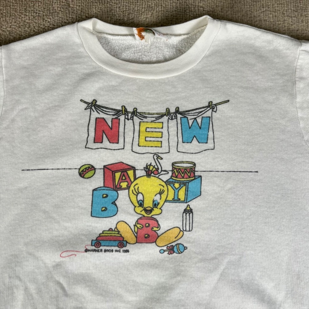 True Vintage 1986 Warner Bros Baby Tweety Bird White Sweatshirt Womens‎ Size L